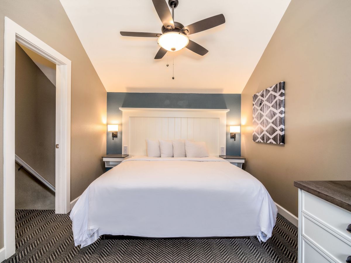 Waterside Suites and Marina